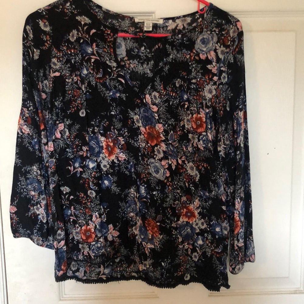AE Floral top